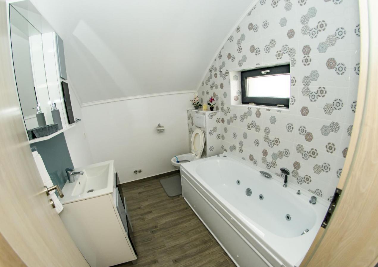 Apart Bun Oradea Exterior foto